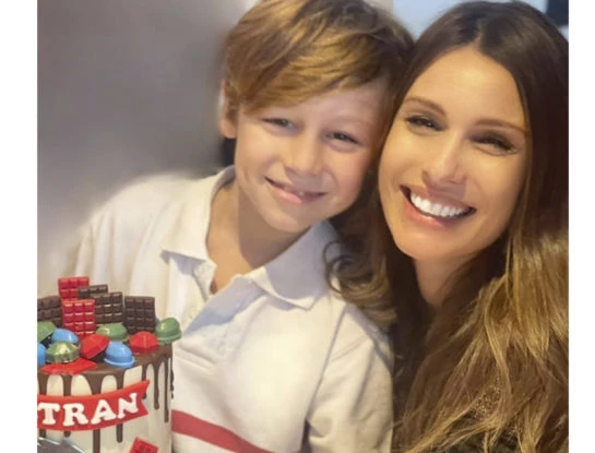 ¡Más tierno! Los videos de Benicio Vicuña bailando y mimando a su hermanita, Ana