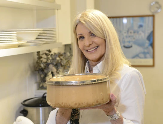 #LaRecetaFamosa: Evelyn Scheidl nos enseña a preparar un espectacular mousse de chocolate con todos sus mejores tips