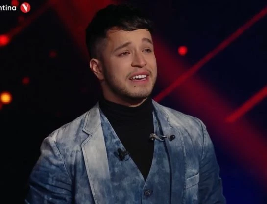 Quién es Nicolás Olmedo, el primer finalista de "La Voz Argentina": tiene 23 años, nació en Misiones y de chico le daba vergüenza cantar