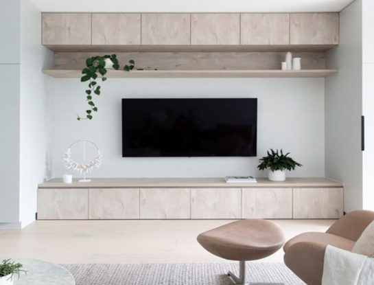 Claves para saber a qué altura colocar la tevé en el living