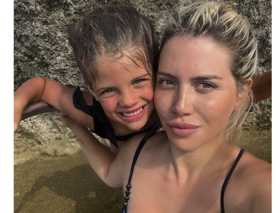 Wanda Nara le dedicó un tierno posteo a Francesca Icardi, que empezó primer grado