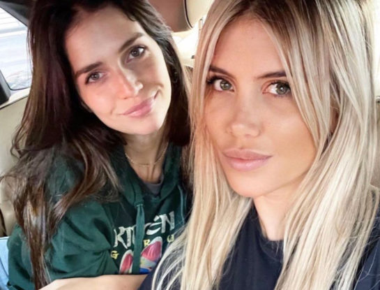 Así fue el paseo de compras de Wanda y Zaira Nara en galerias Lafayette de París