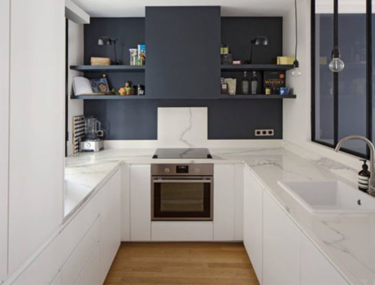 Cocinas en forma de U: pro y contras de elegir esta distribución