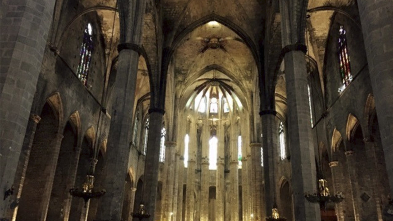 Quien Hizo La Catedral De Barcelona Bajo los cielos del mundo: La Catedral del Mar, Ildefonso Falcones,  Barcelona – Revista Para Ti