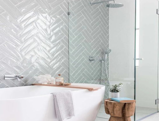 Ducha o bañera: pros y contras de cada una