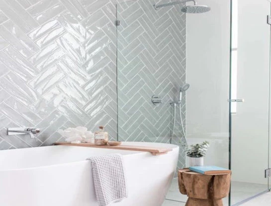 Ducha o bañera: pros y contras de cada una