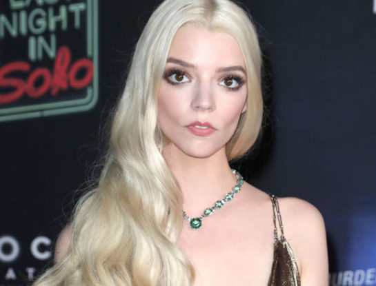 Anya Taylor-Joy brilló con un vestido metálico súper sensual