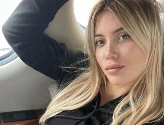Cuánto sale el look súper trendy de Wanda Nara