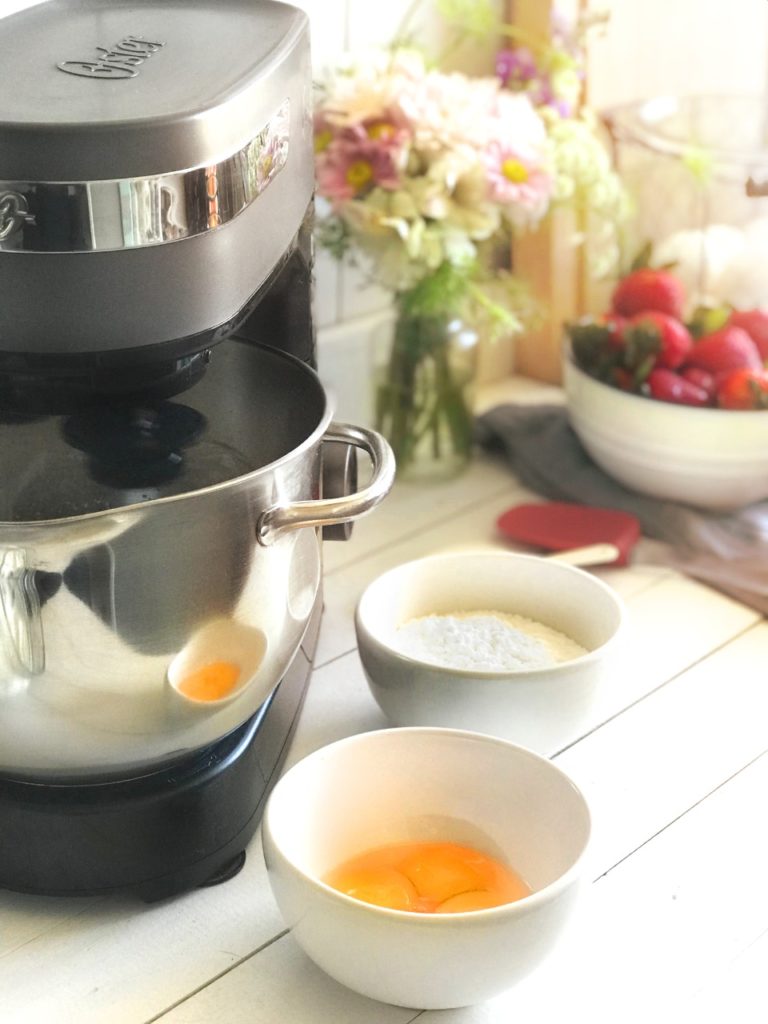 La imagen tiene un atributo ALT vacío; su nombre de archivo es Pavlova-1-768x1024.jpg