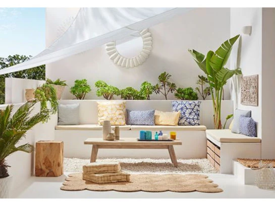 6 ideas súper chic para redecorar tu terraza esta primavera y disfrutarla también en verano