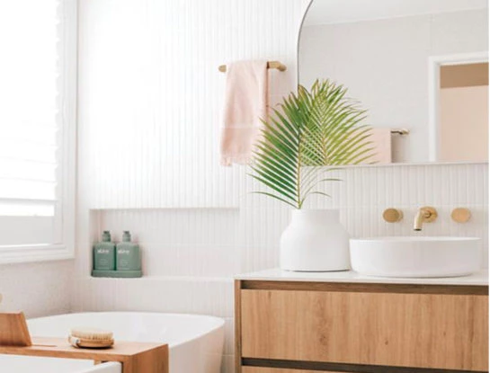 5 tips infalibles para ganar luminosidad en el baño