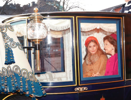 ¿Inspirada en Máxima?: Letizia llevó una vincha XL y causó sensación