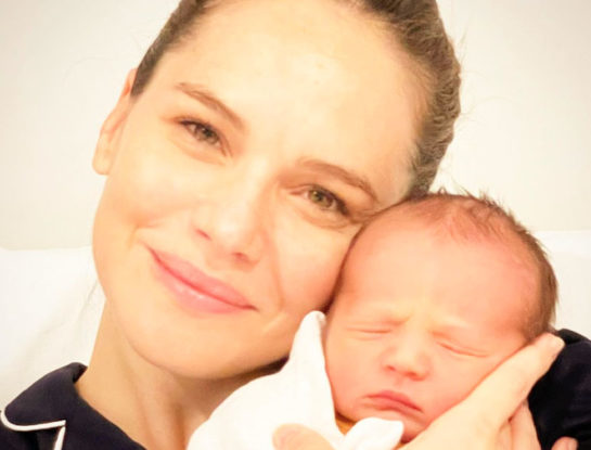 Luz Cipriota presentó a su primer hijo Lorenzo