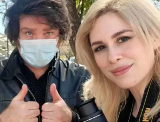 Quién es Lilia Lemoine, la mujer detrás de la campaña de Javier Milei: es cosplayer, fotógrafa y la que sigue de cerca los pasos del economista