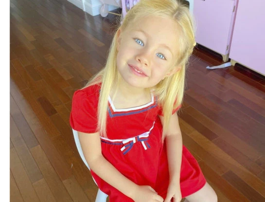 Matilda, la hija de Luciana Salazar, llevó el peinado que es tendencia