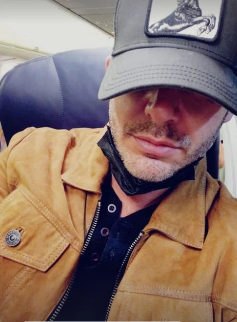 Benjamín Vicuña yendo a Punta del Este