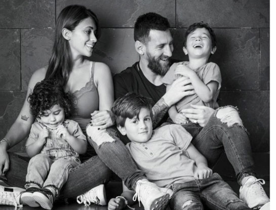¡Somos fans! Mateo el hijo de Leo Messi y Antonela Roccuzzo causa sensación en las redes
