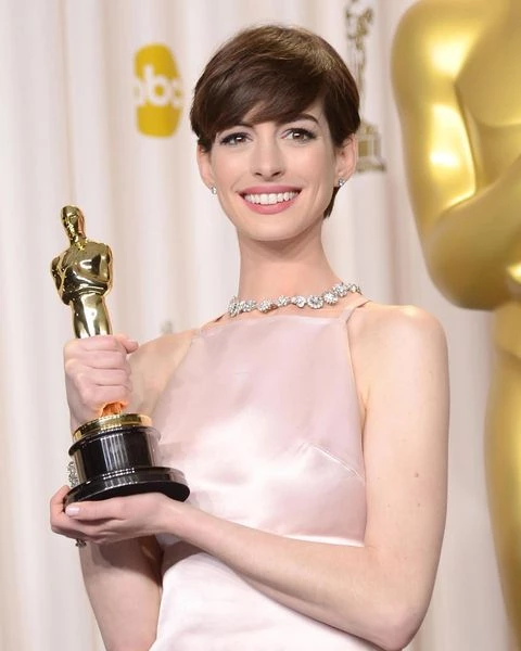 Anne Hathaway