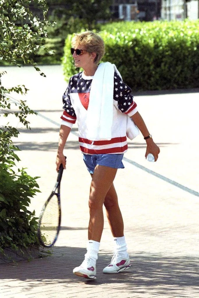 Lady Di en zapatillas