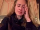Adele anunció llorando la suspensión de su show