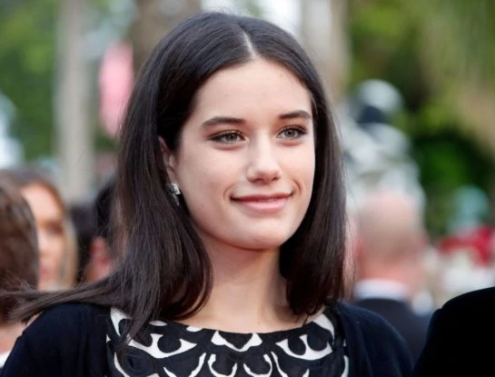 Ella Bleu, la hija de John Travolta y Kelly Preston, tuvo una vida marcada por la tragedia