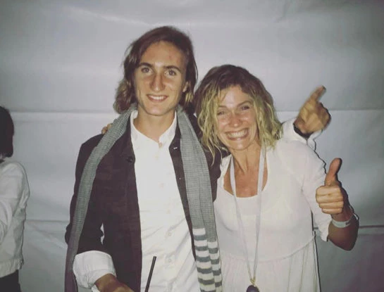 Así esta hoy Agustín Solá, el hijo mayor de Maru Botana: tiene 22 años, vivió en Europa y este verano vacacionó con su familia en Punta del Este