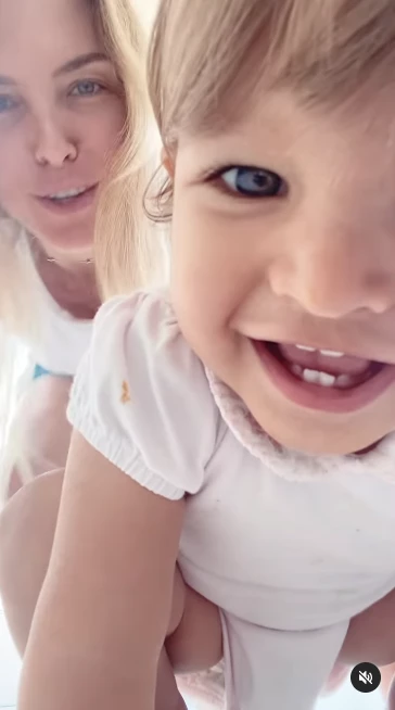 SOFIA ZAMOLO Y CALIFORNIA