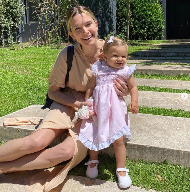 SOFIA ZAMOLO Y CALIFORNIA