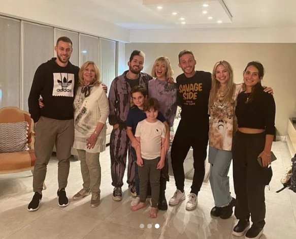 Stefi Roitman con su familia