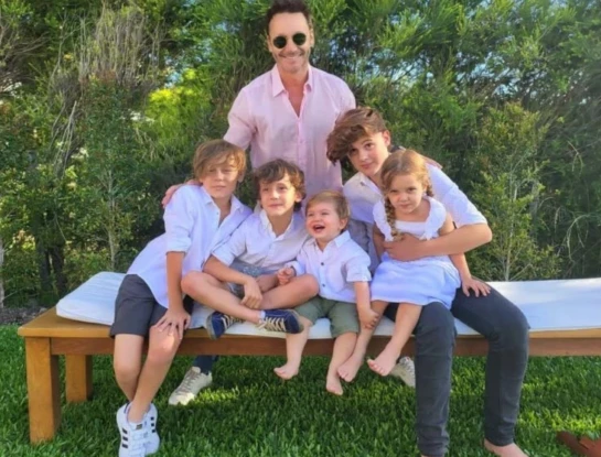 Benjamín Vicuña cenó con sus hijos: qué menú eligió (uno de los preferidos de los chicos)