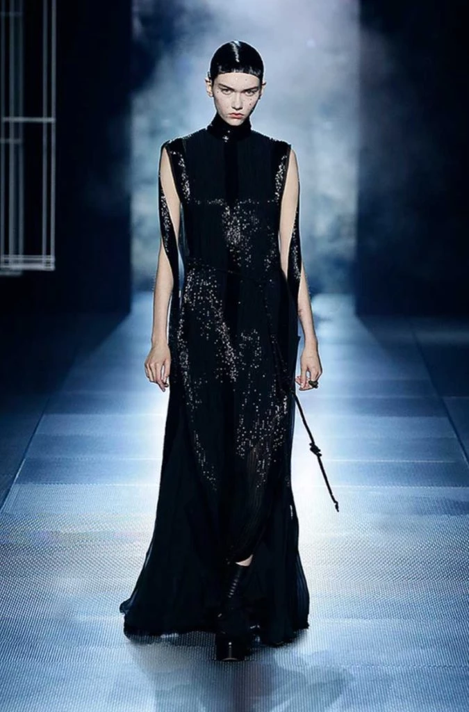 Fendi Alta Costura primavera verano 2022. 