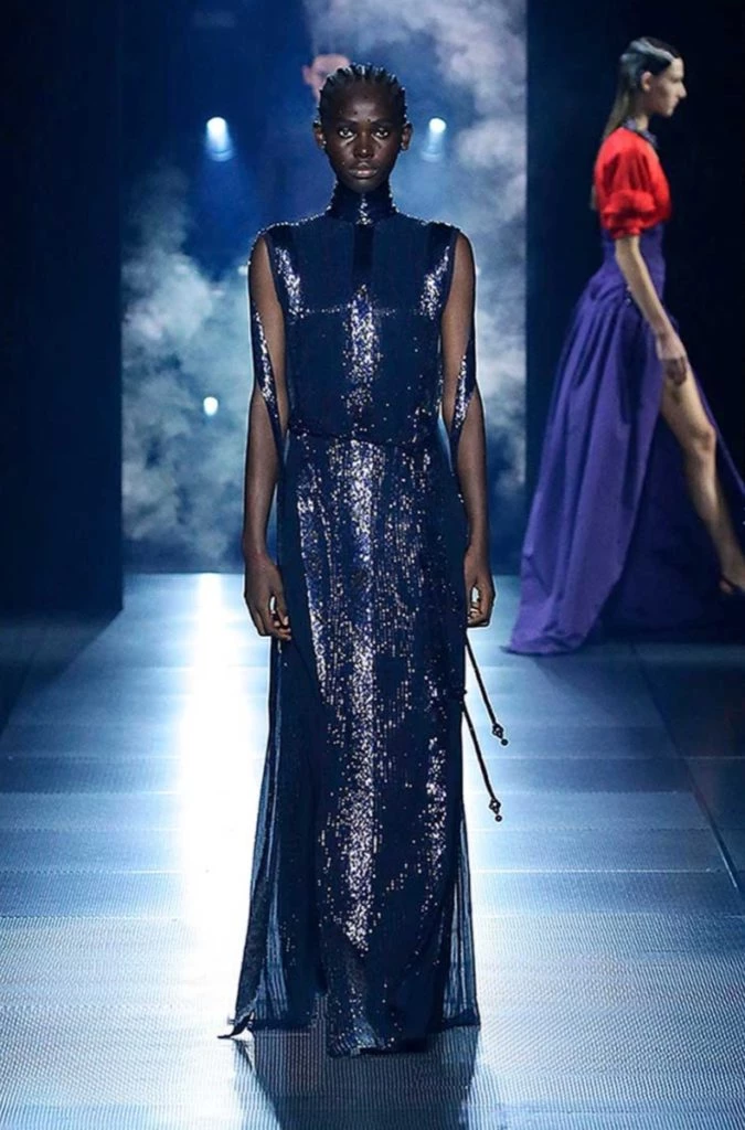Fendi Alta Costura primavera verano 2022. 