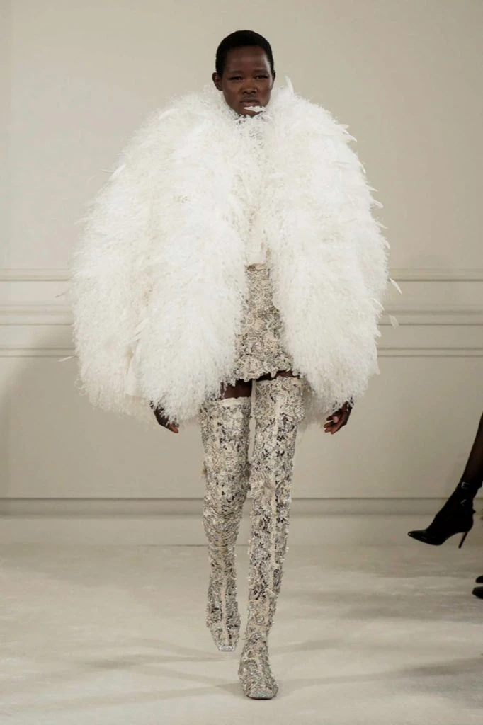 Desfile Valentino Alta Costura Primavera verano 2022