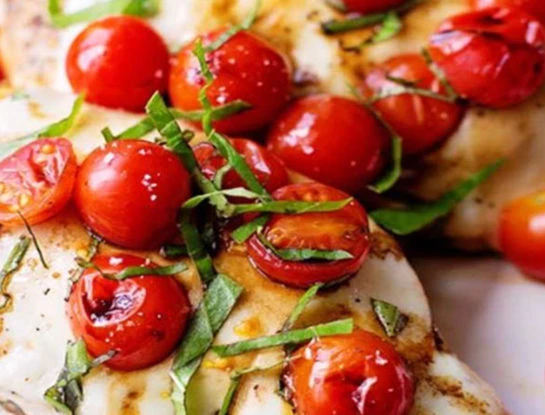 Receta light de Lomitos de pollo caprese del Dr. Cormillot