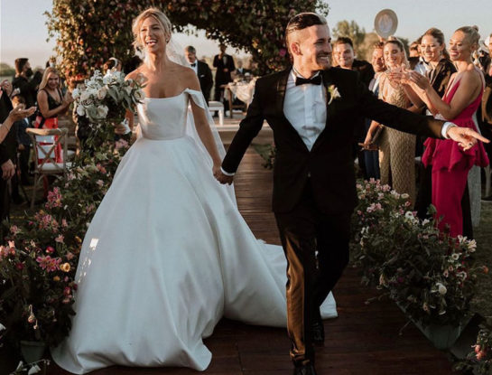 Así fue el espectacular vestido de novia que llevo Stefi Roitman: el diseñador Justo Ocampo nos dio todos los detalles