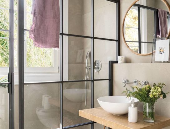 Tendencia deco 2022: las duchas de obra son las protagonistas de los baños modernos