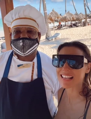 Pampita junto al chef Juan en Punta Cana
