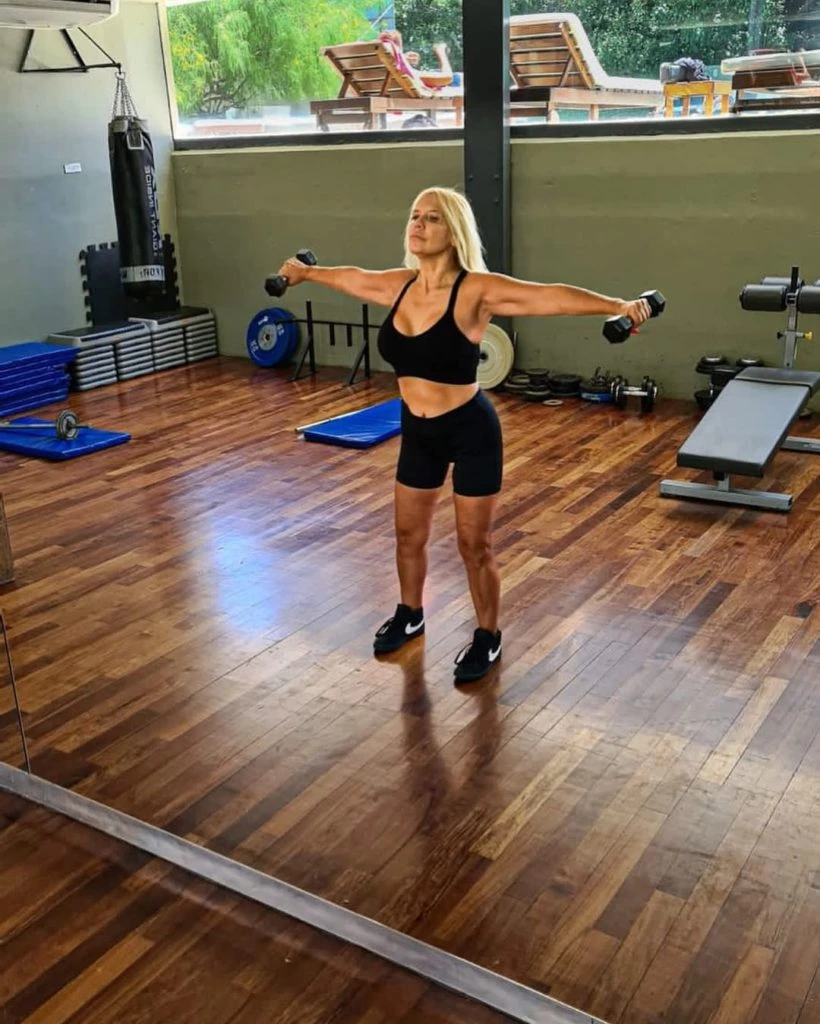 nora colosimo en el gimnasio