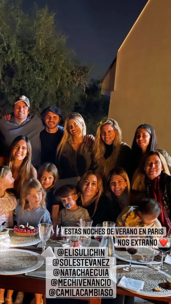 Posteo de Wanda Nara con Eli Sulichin y amigas en París