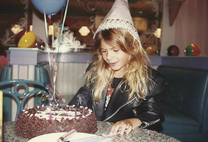 Giuliana hija de Flavia Palmiero