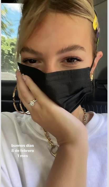 el posteo del primer mes de casados de Stefi Roitman y Ricky Montaner