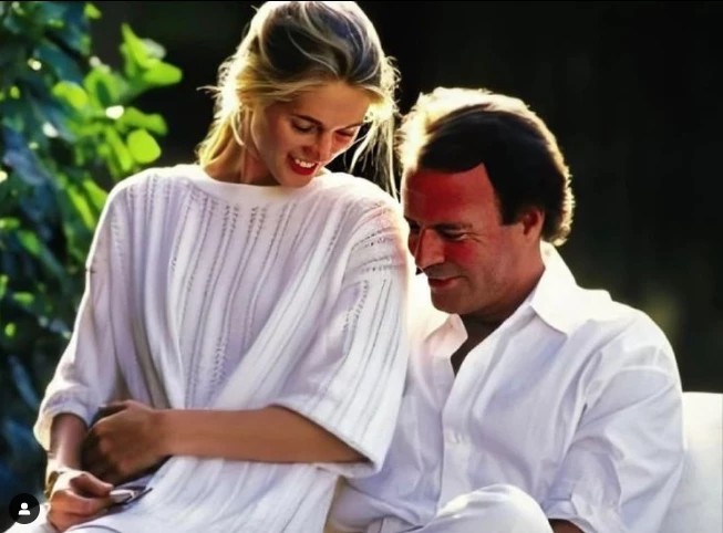 La historia de amor de Julio Iglesias y Miranda Rijnsburger