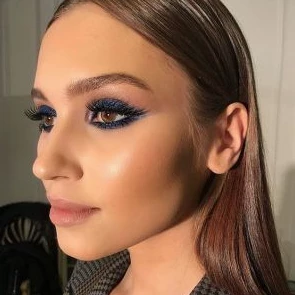 maquillaje para ojos oscuros