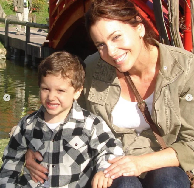 KARINA MAZZOCCO CON HIJO