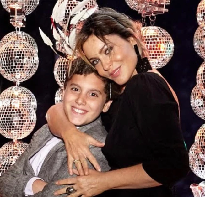 KARINA MAZZOCCO CON HIJO