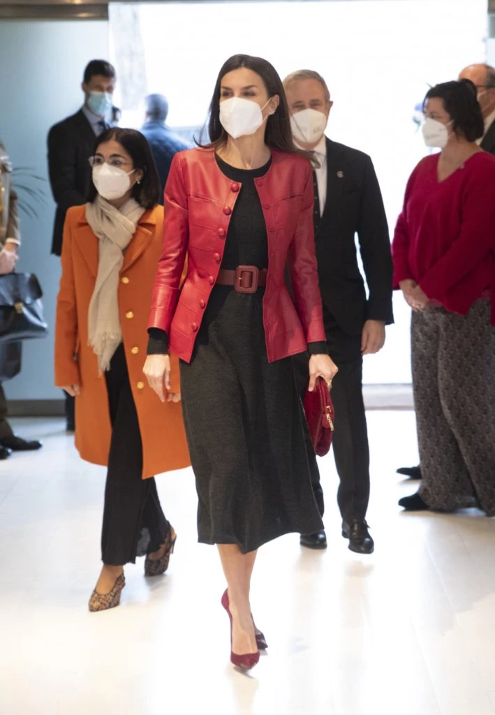 Letizia campera de cuero rojo