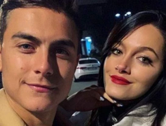 Oriana Sabatini y Paulo Dybala deslumbraron con sus looks en el desfile de Armani