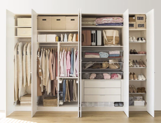 ACCESORIOS PARA ORGANIZAR EL VESTIDOR