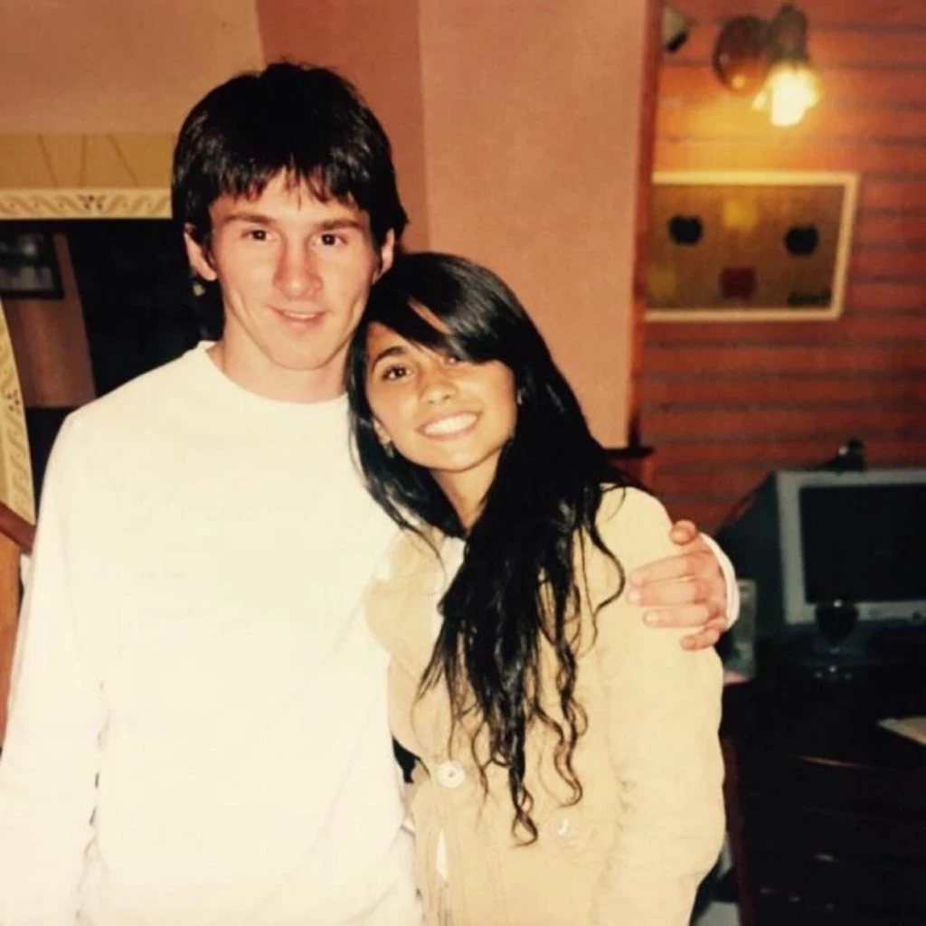 Lionel Messi y Antonela Roccuzzo en su adolescencia