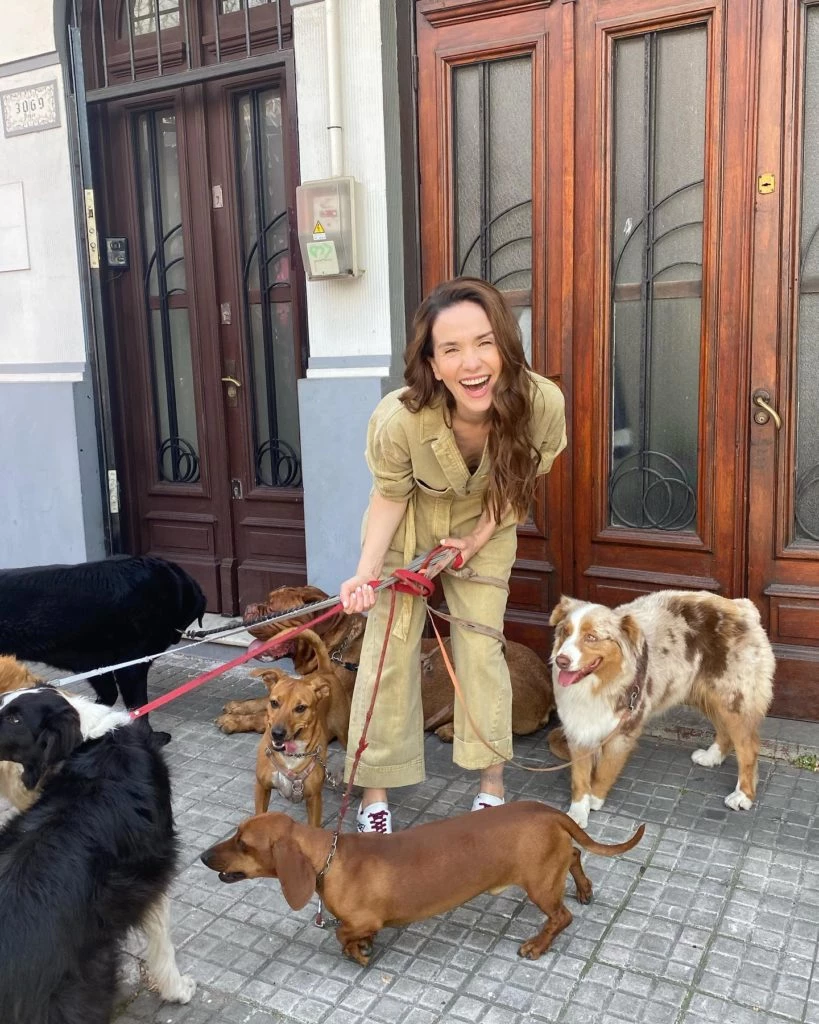 Natalia Oreiro con perros